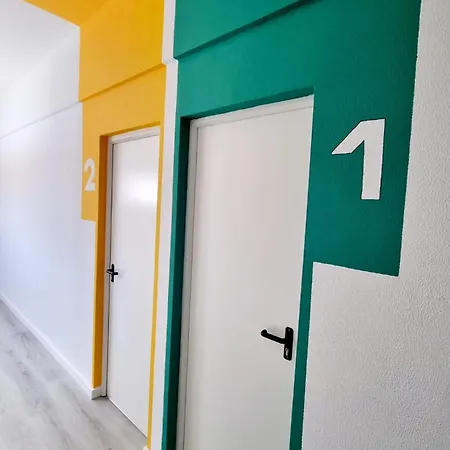 אכסניה Azulrelax *